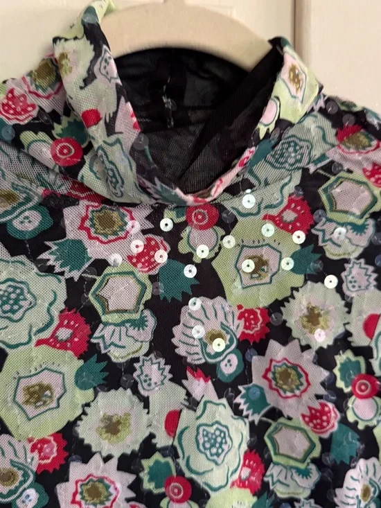 Cinq a Sept Floral Sequin Ruched Funnel Neck Mesh Top Size Medium - Picture 3 of 15